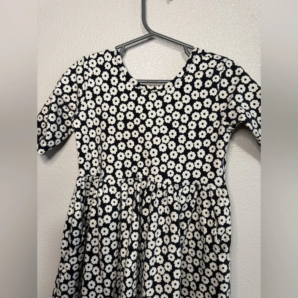 Hanna Andersson Skater dress 5 - Picture 4 of 6